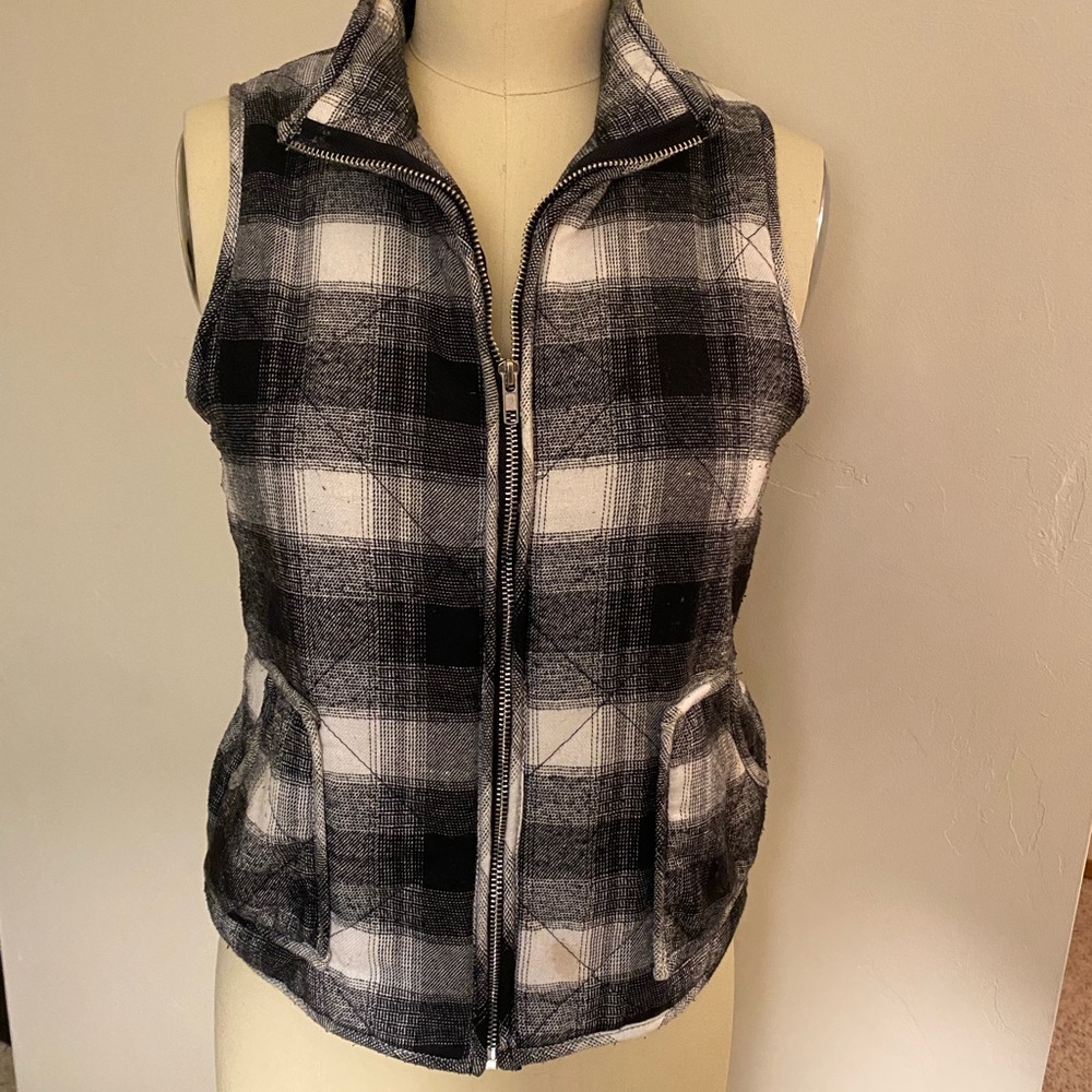 Black and White Plaid Winter Vest